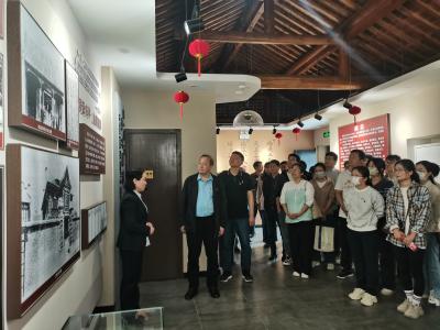 水产所党支部组织全体党员赴巢湖市李克农将军故居开展爱国主义教育活动